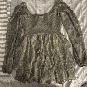 Floral Long loose Sleeve Ruffle Romper